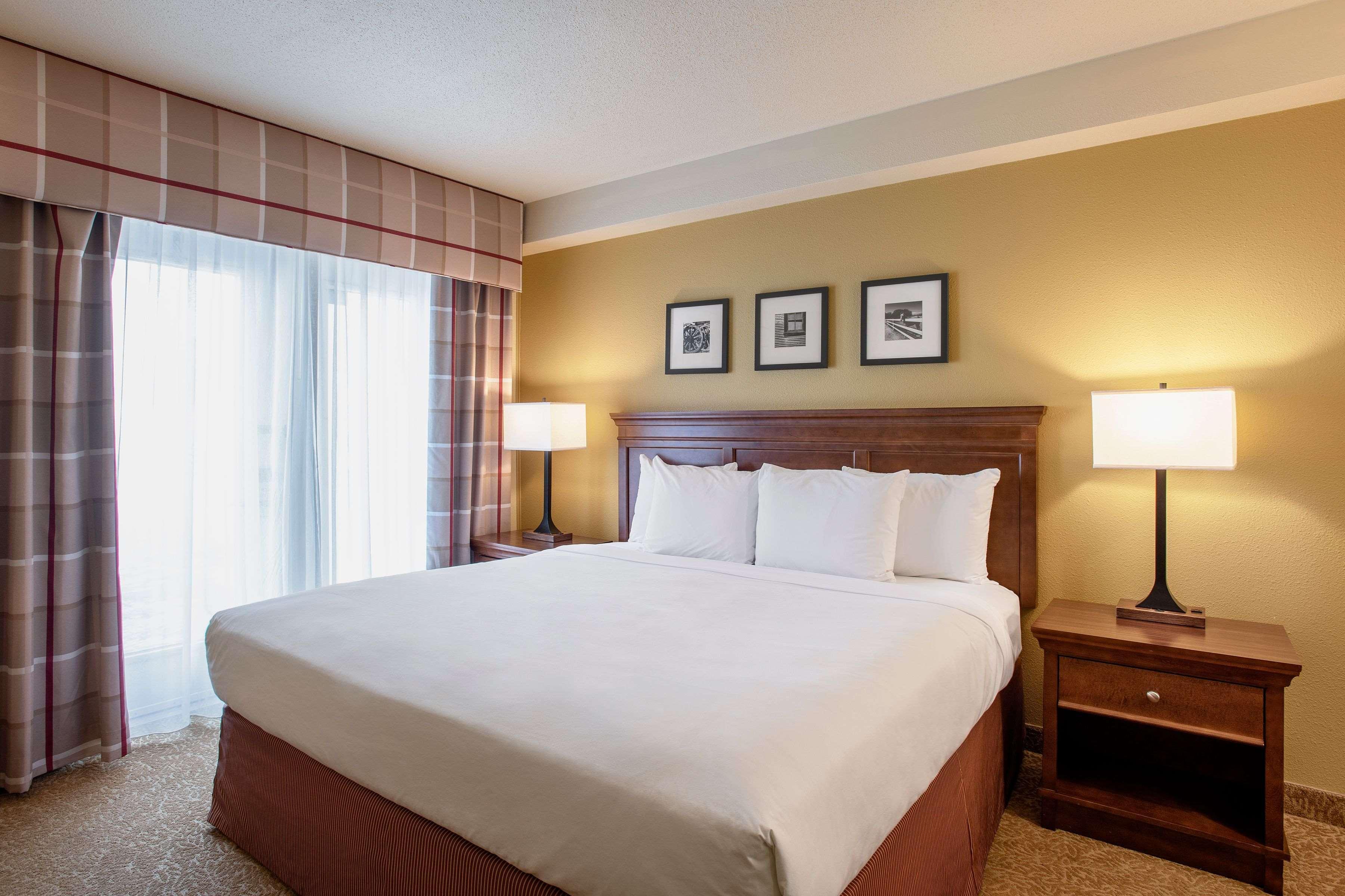 Travelodge Suites By Wyndham Regina - Eastgate Bay 外观 照片