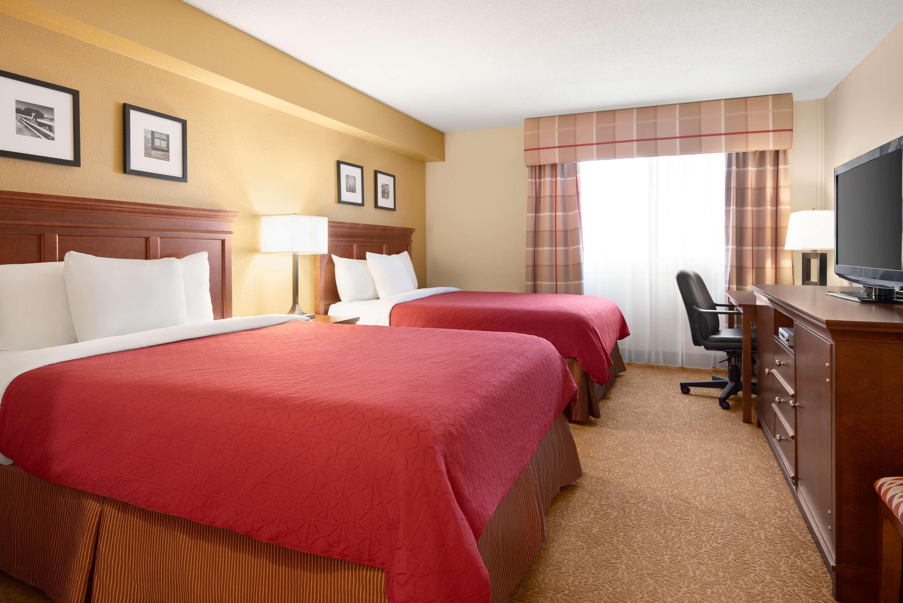 Travelodge Suites By Wyndham Regina - Eastgate Bay 外观 照片