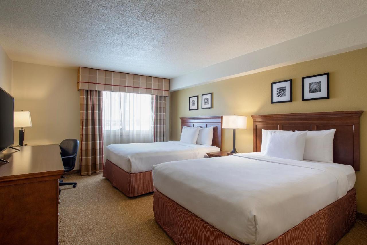 Travelodge Suites By Wyndham Regina - Eastgate Bay 外观 照片